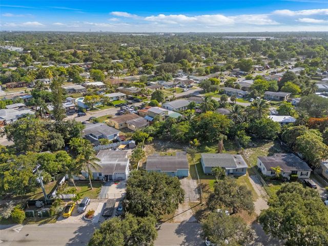 1207 Chateau Park Drive, Fort Lauderdale, FL 33311