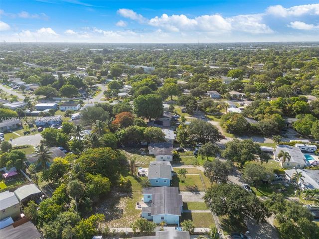 1207 Chateau Park Drive, Fort Lauderdale, FL 33311