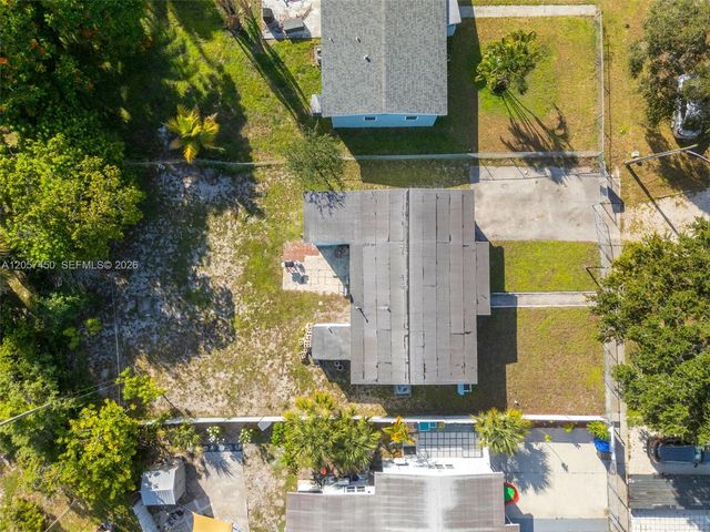 1207 Chateau Park Drive, Fort Lauderdale, FL 33311