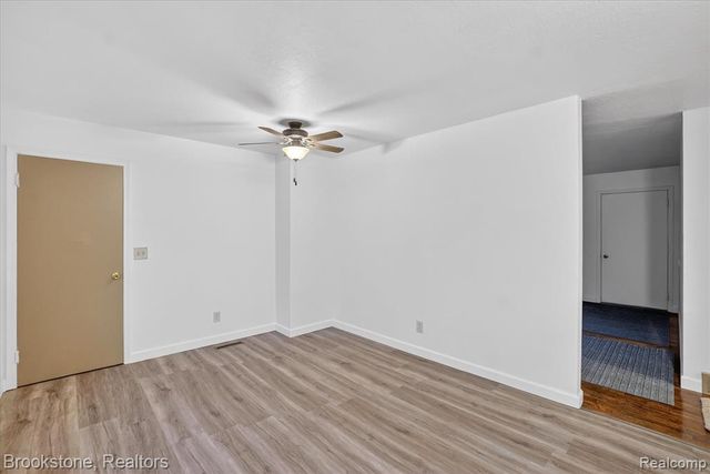 5050 Carnegie Street, Saginaw, MI 48601