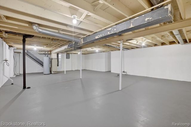 5050 Carnegie Street, Saginaw, MI 48601