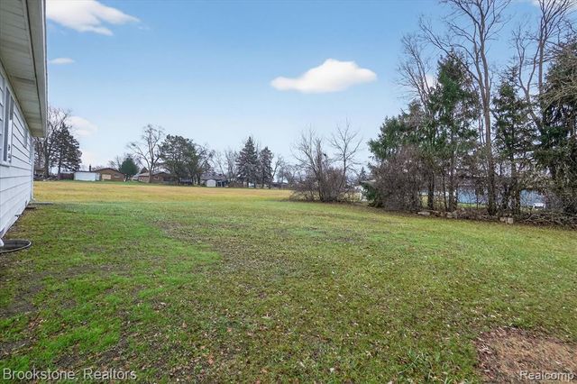 5050 Carnegie Street, Saginaw, MI 48601