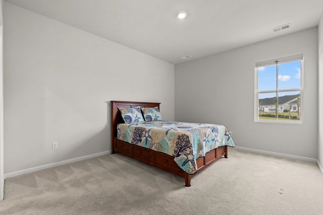 8037 Forest Edge Dr, Myrtle Beach, SC 29579