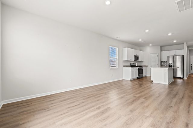 8037 Forest Edge Dr, Myrtle Beach, SC 29579