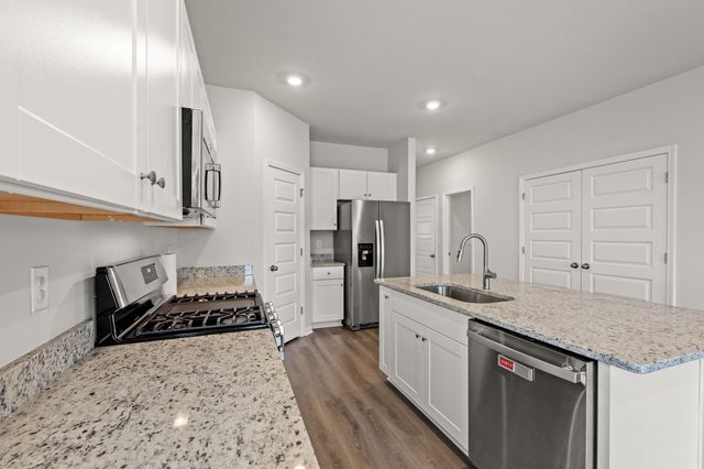 8037 Forest Edge Dr, Myrtle Beach, SC 29579