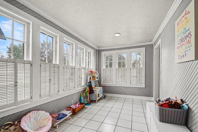 801 Maple Row, Elkhart, IN 46514