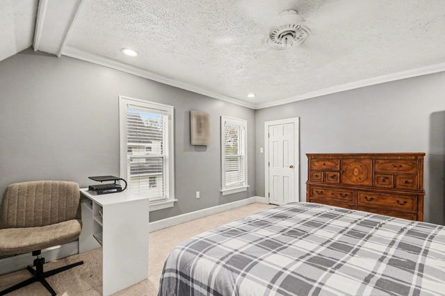 801 Maple Row, Elkhart, IN 46514