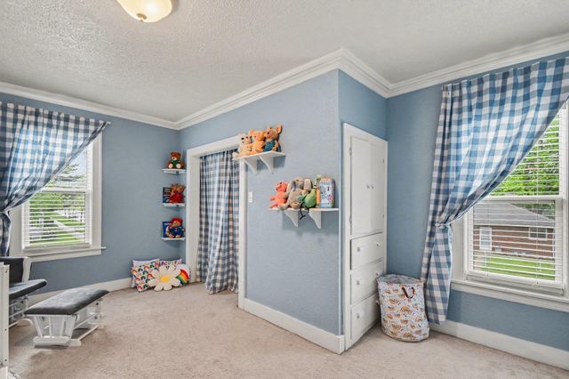 801 Maple Row, Elkhart, IN 46514