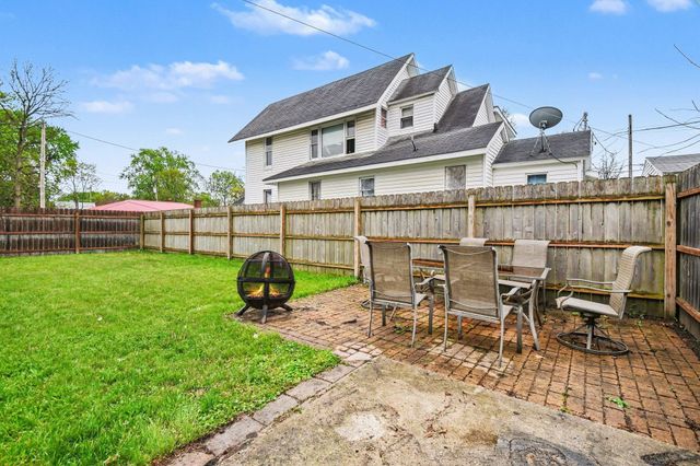 801 Maple Row, Elkhart, IN 46514