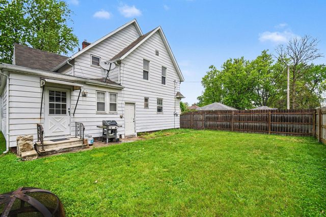 801 Maple Row, Elkhart, IN 46514