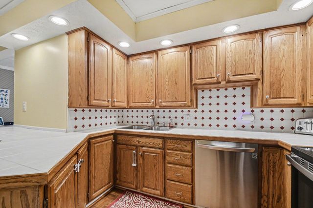 801 Maple Row, Elkhart, IN 46514
