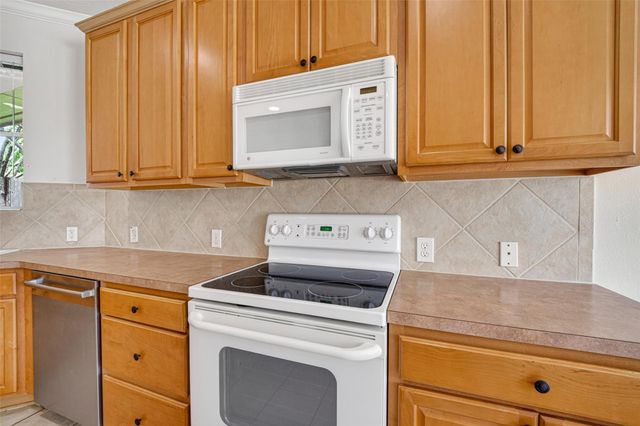 1308 Modena Drive, Pearland, TX 77581