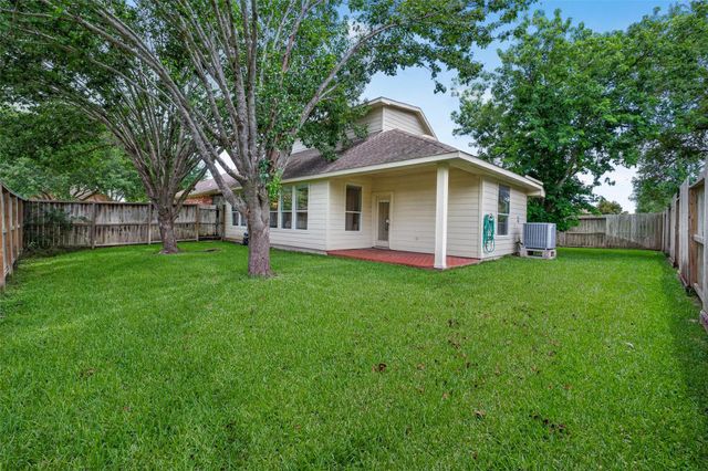 1308 Modena Drive, Pearland, TX 77581