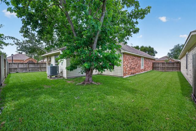 1308 Modena Drive, Pearland, TX 77581