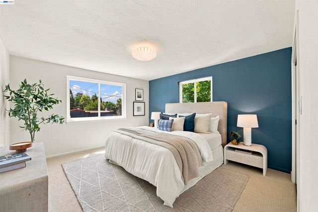 824 Santa Ray Ave., Oakland, CA 94610