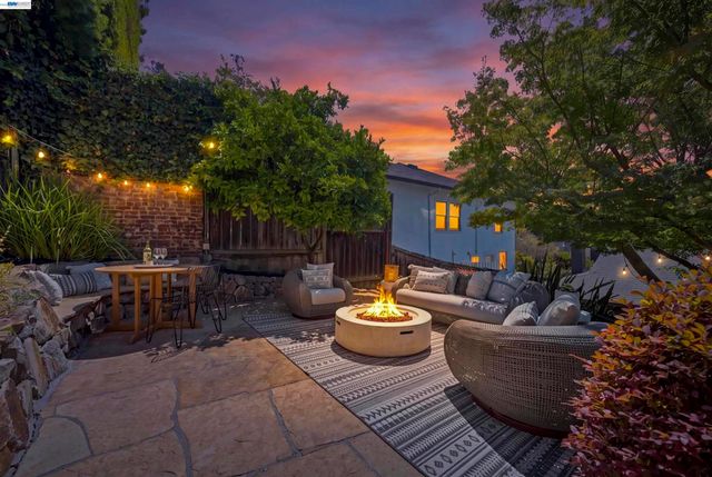 824 Santa Ray Ave., Oakland, CA 94610