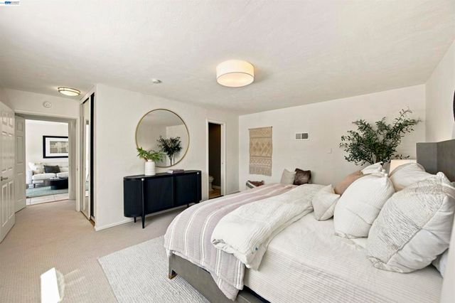 824 Santa Ray Ave., Oakland, CA 94610