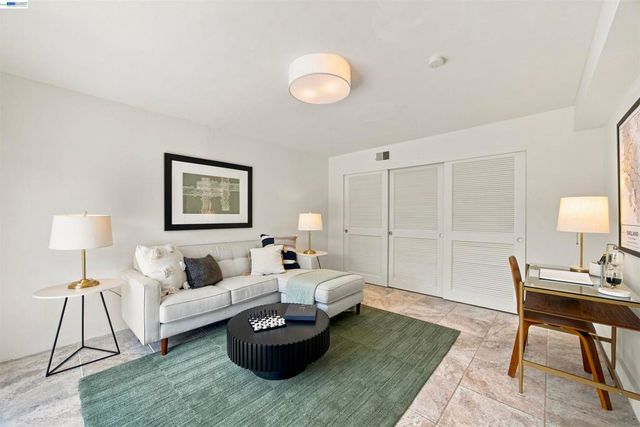 824 Santa Ray Ave., Oakland, CA 94610
