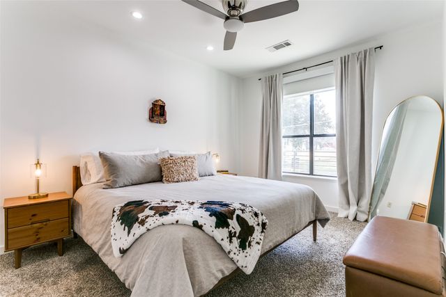 4040 N Hall Street 113, Dallas, TX 75219