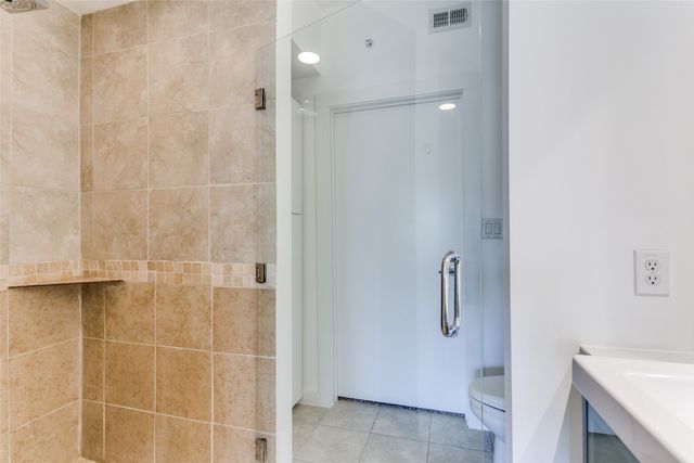 4040 N Hall Street 113, Dallas, TX 75219