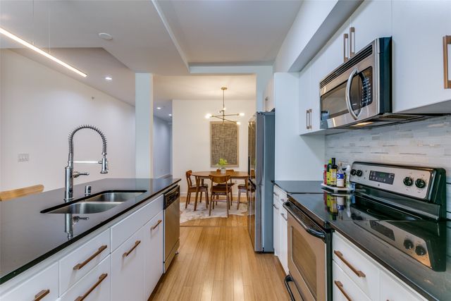 4040 N Hall Street 113, Dallas, TX 75219