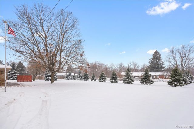 374 Rohloff Drive, Coldwater, MI 49036