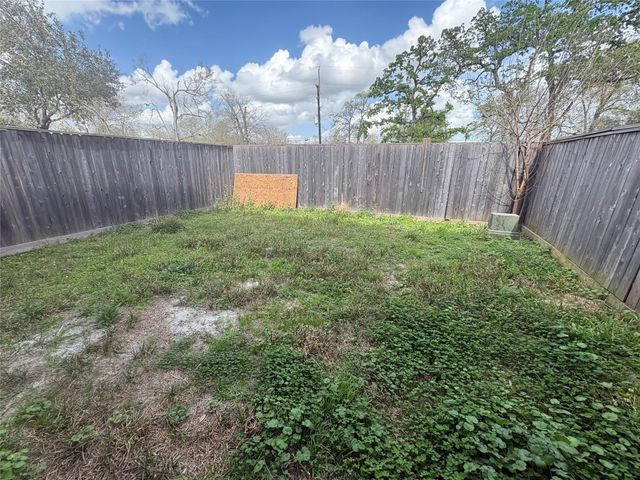 14318 Melody Glen Lane, Houston, TX 77014