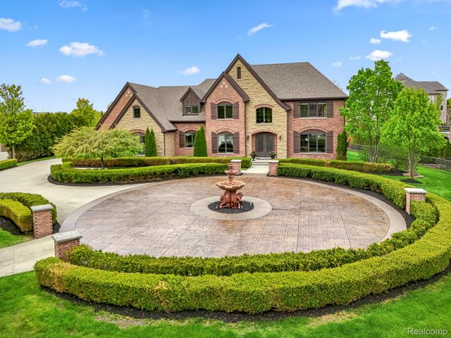 48892 Barola Court, Northville, MI 48167