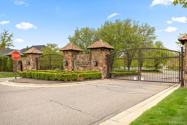 48892 Barola Court, Northville, MI 48167
