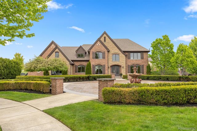 48892 Barola Court, Northville, MI 48167