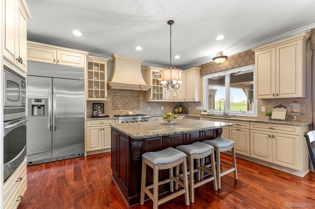 48892 Barola Court, Northville, MI 48167