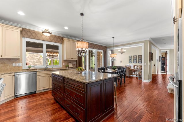 48892 Barola Court, Northville, MI 48167