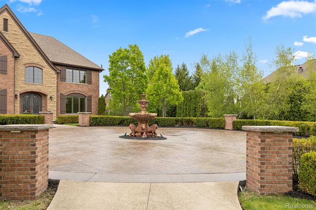 48892 Barola Court, Northville, MI 48167