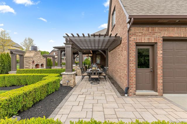 48892 Barola Court, Northville, MI 48167