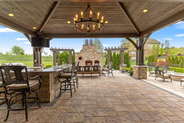 48892 Barola Court, Northville, MI 48167