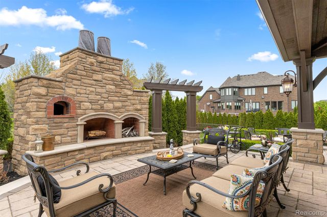 48892 Barola Court, Northville, MI 48167