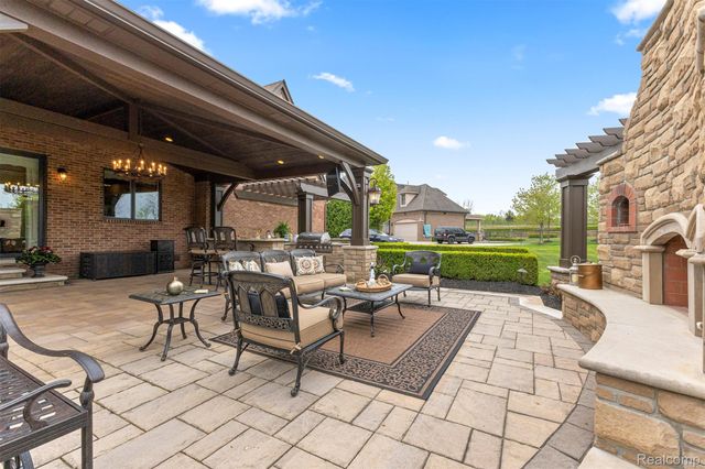 48892 Barola Court, Northville, MI 48167