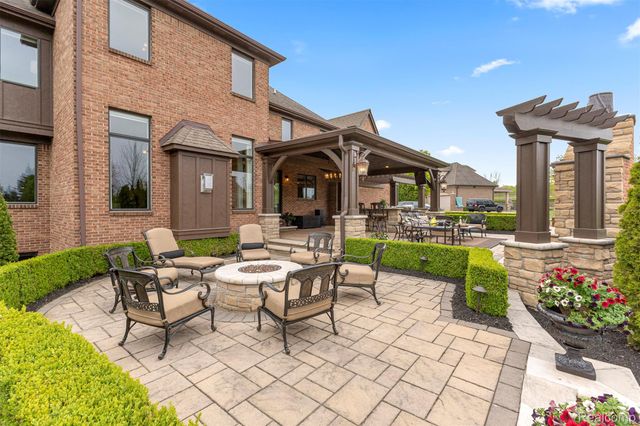 48892 Barola Court, Northville, MI 48167