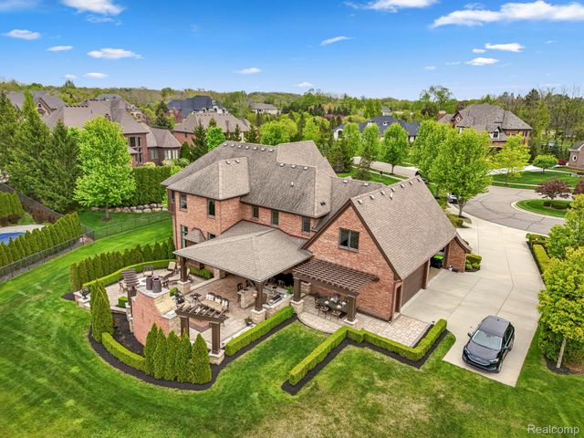 48892 Barola Court, Northville, MI 48167