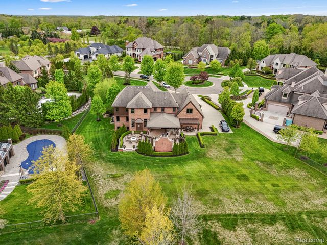 48892 Barola Court, Northville, MI 48167