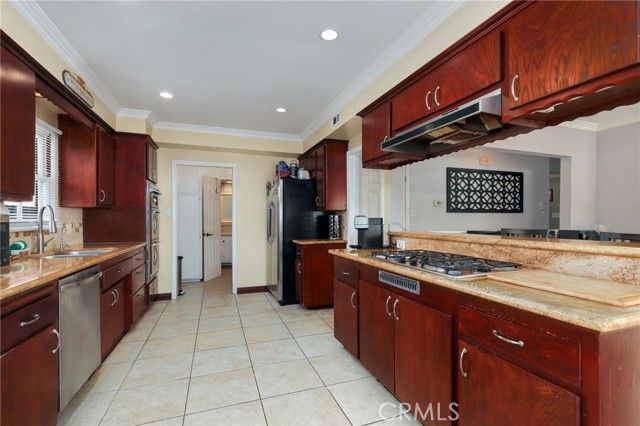 411 Parsons Street, La Habra, CA 90631