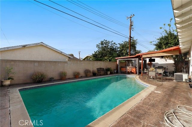 411 Parsons Street, La Habra, CA 90631