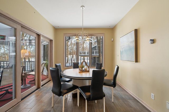 410 Deerpath W, Fontana, WI 53125