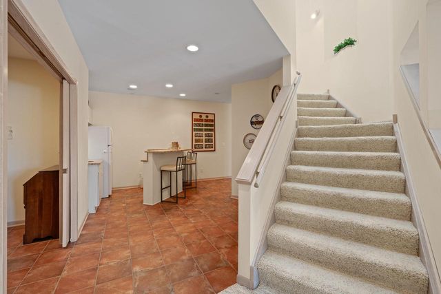 410 Deerpath W, Fontana, WI 53125