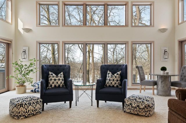 410 Deerpath W, Fontana, WI 53125