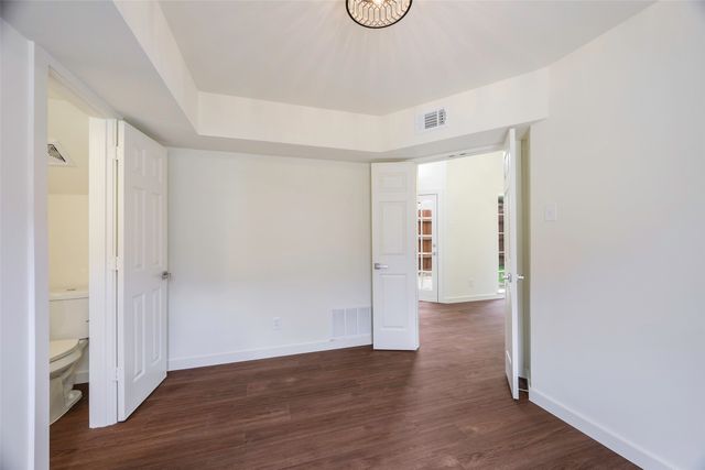 18083 Whispering Gables Lane, Dallas, TX 75287