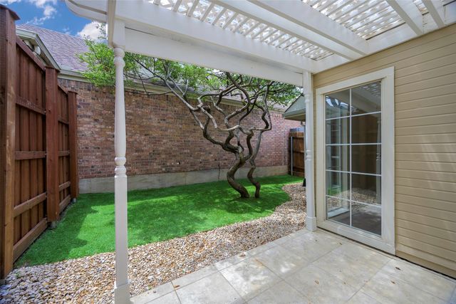 18083 Whispering Gables Lane, Dallas, TX 75287