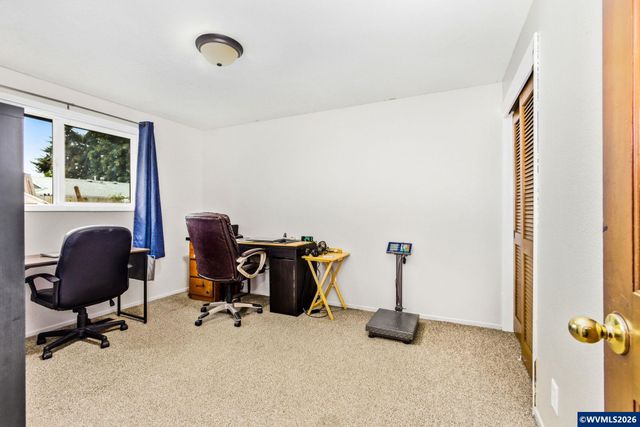 4552 Prince Ct NE, Salem, OR 97305