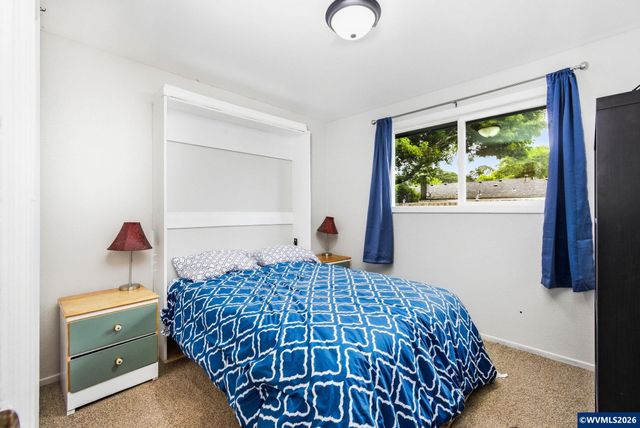 4552 Prince Ct NE, Salem, OR 97305