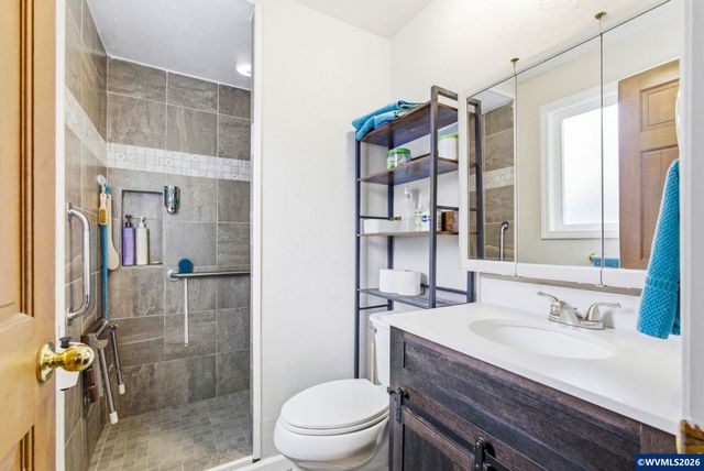 4552 Prince Ct NE, Salem, OR 97305